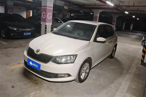 Skoda 晶锐 2015 — фото 1