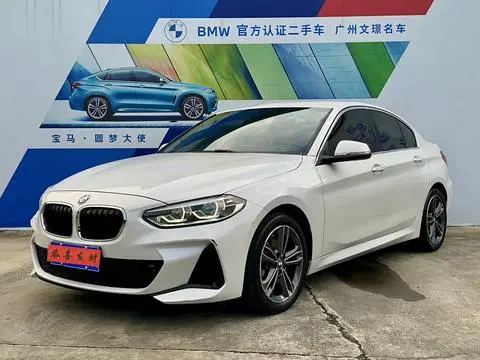 BMW 1 Series 2021 — фото 1