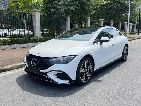 Mercedes-Benz EQE 2025
