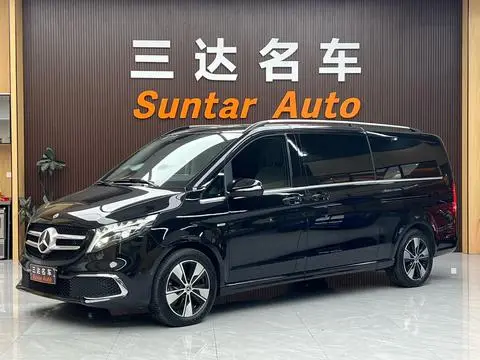 Mercedes-Benz V-Class 2022 — фото 1