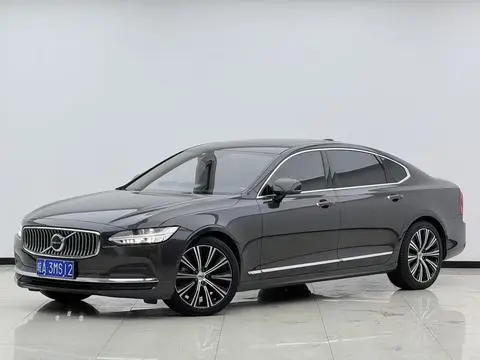 Volvo S90 2023