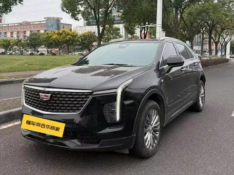 Cadillac XT4 2024 — фото 1