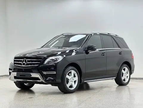 Mercedes-Benz M-Class 2015