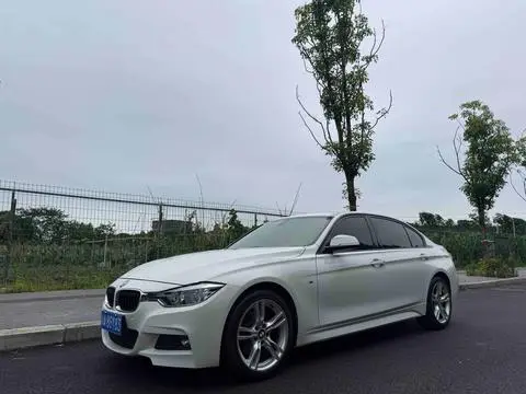 BMW 3 Series 2019 — фото 1