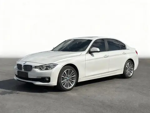 BMW 3 Series 2019 — фото 1