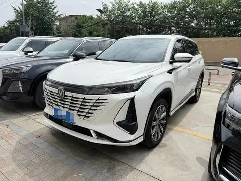 Changan CS75 PLUS 2023 — фото 1