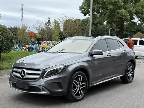 Mercedes-Benz GLA 2015