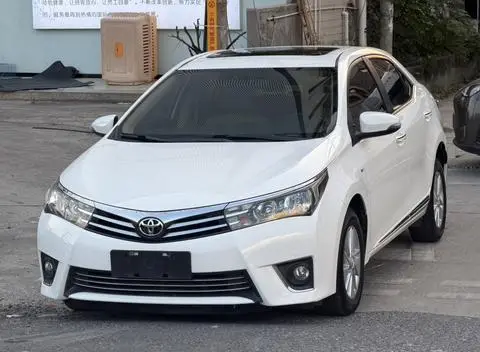 Toyota Corolla 2014 — фото 1