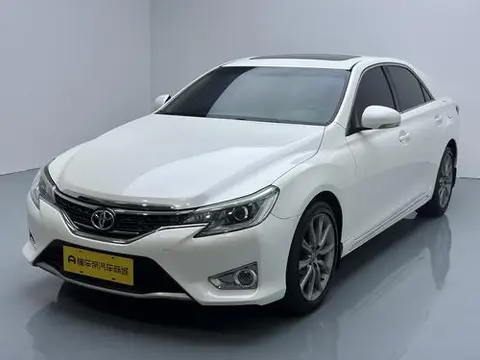 Toyota Reiz 2013