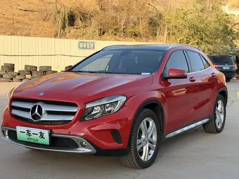Mercedes-Benz GLA 2016