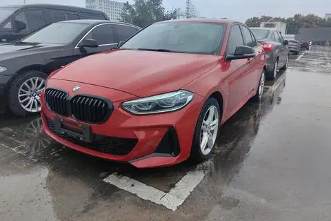 BMW 1 Series 2021