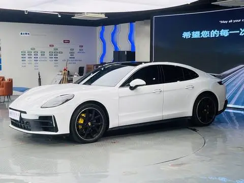 Porsche Panamera 2024