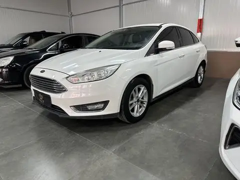 Ford Focus 2015 — фото 1