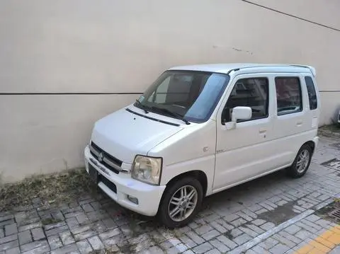 Suzuki 北斗星 2016