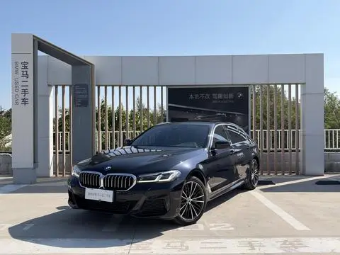 BMW 5 Series 2023 — фото 1
