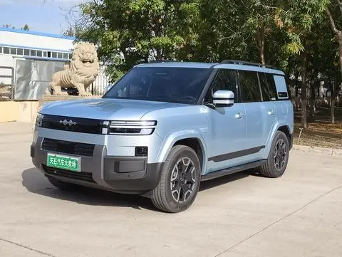 BYD Leopard 钛7 PHEV 2025