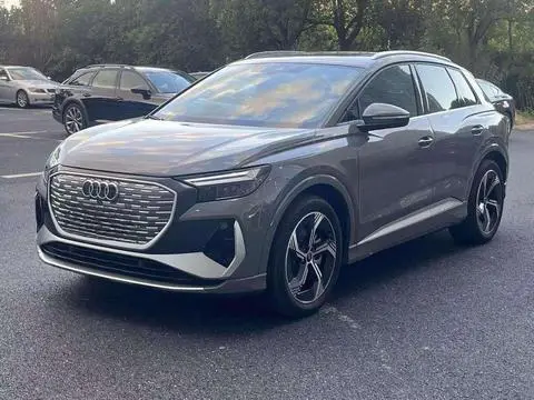 Audi Q4 e-tron 2024