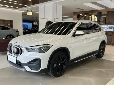 BMW X1 2021 — фото 1