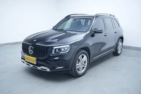 Mercedes-Benz GLB 2023