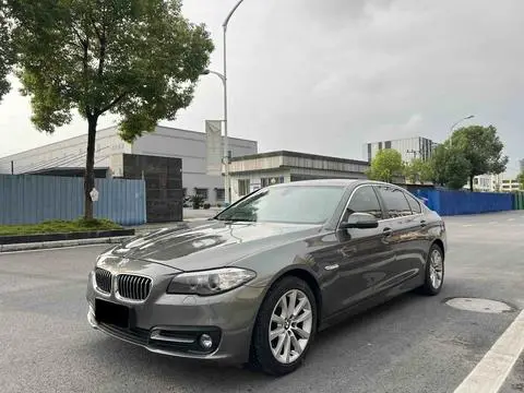 BMW 5 Series 2014 — фото 1
