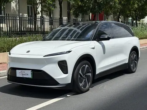 NIO ES8 2023