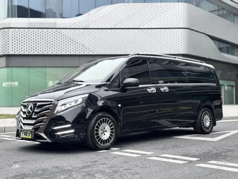 Mercedes-Benz 威霆 2016
