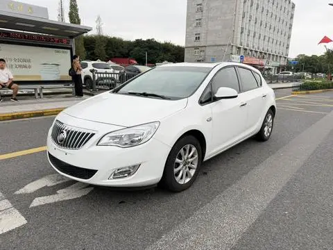 Buick Excelle GT 2014 — фото 1