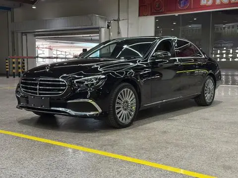 Mercedes-Benz E-Class 2022