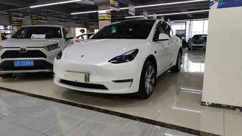Tesla Model Y 2022 — фото 1