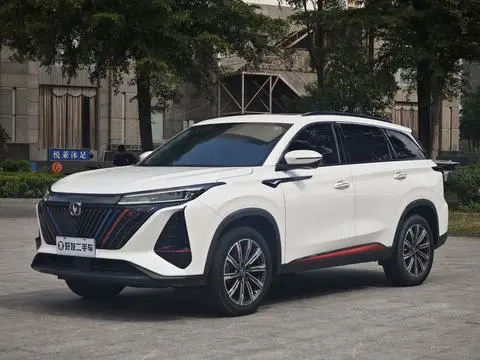 Changan CS75 PLUS 2022 — фото 1
