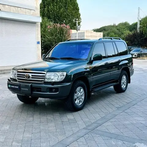 Toyota 兰德酷路泽 2005