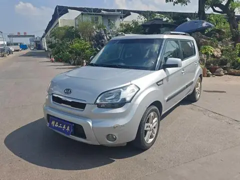 Kia 秀尔 2010