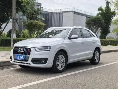 Audi Q3 2015 — фото 1