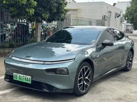 XPeng 小鹏P7 2023