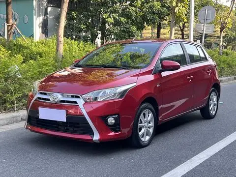 Toyota YARIS L 2014