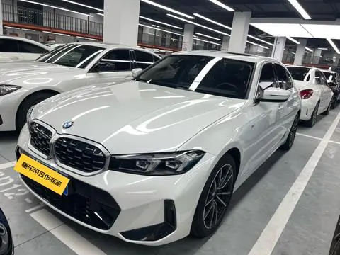 BMW 3 Series 2023 — фото 1