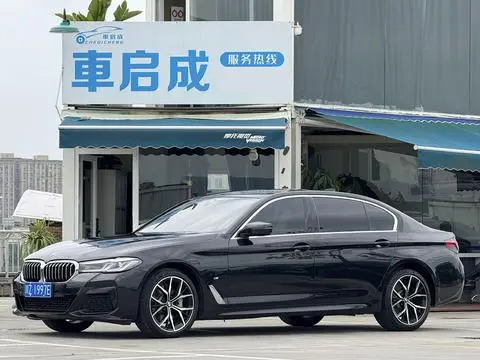BMW 5 Series 2021 — фото 1