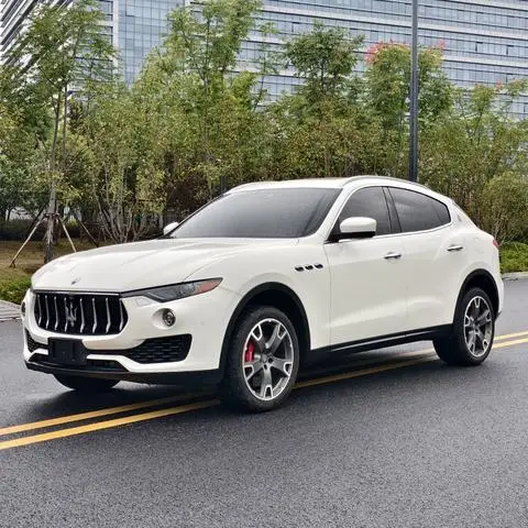 Maserati Levante 2017 — фото 1