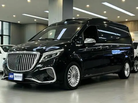 Mercedes-Benz V-Class 2021 — фото 1