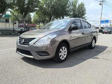 Nissan 阳光 2015