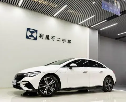 Mercedes-Benz EQE 2025