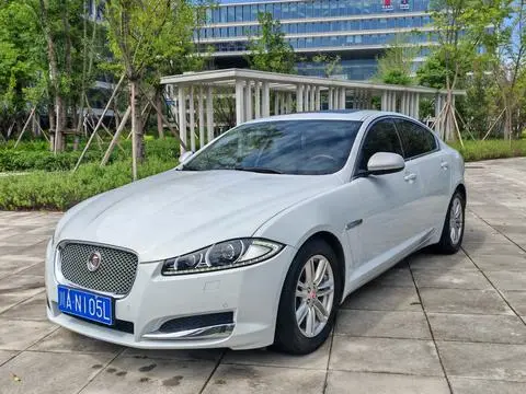 Jaguar XF 2015