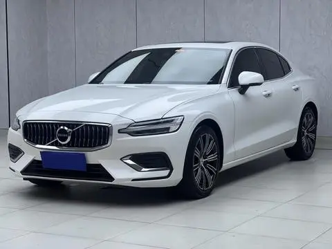 Volvo S60 2022