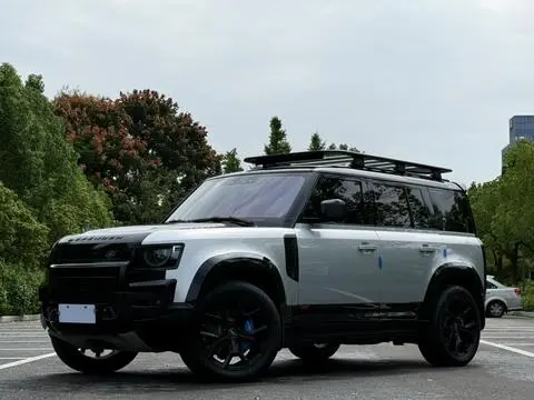 Land Rover 卫士 2023