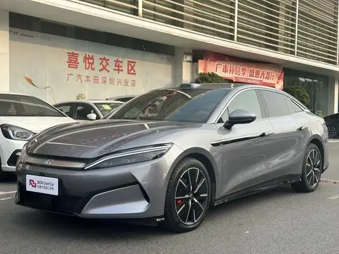 BYD Han L DM 2025