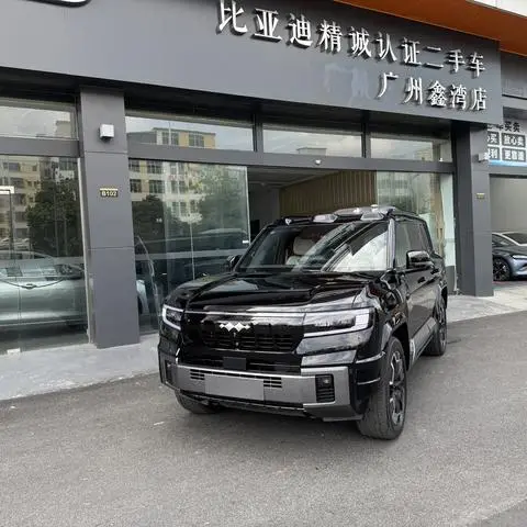 BYD Leopard 8 2025