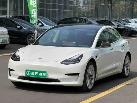 Tesla Model 3 2020 — фото 1