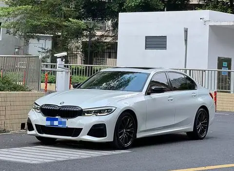 BMW 3 Series 2021 — фото 1