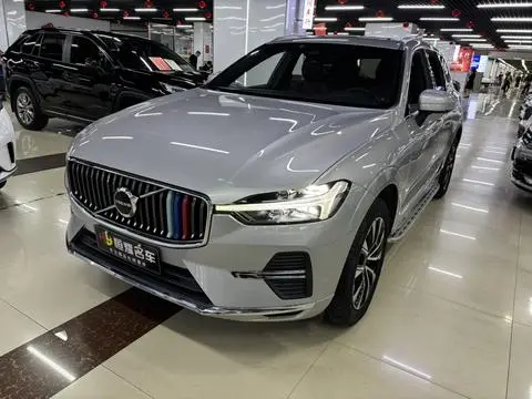 Volvo XC60 2023 — фото 1