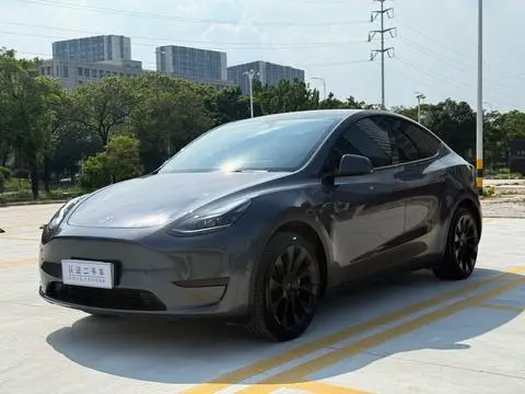 Tesla Model Y 2022 — фото 1